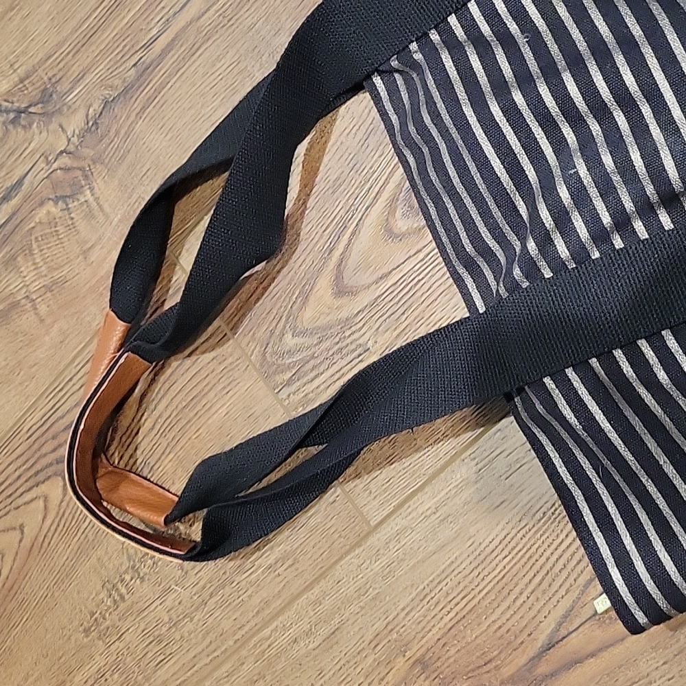 Tote❤️ - Picture 3 of 4